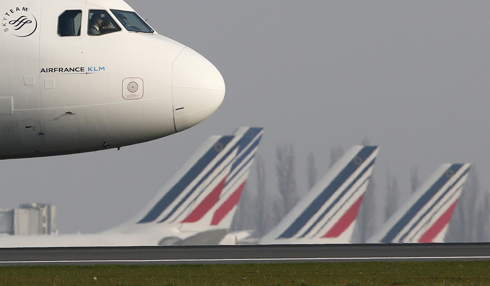 french-air-traffic-control-strike-affects-belgian-airports-the-bulletin