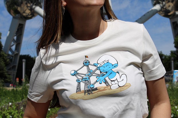Atomium teams up with Smurfs to mark 20th anniversary of its renovation