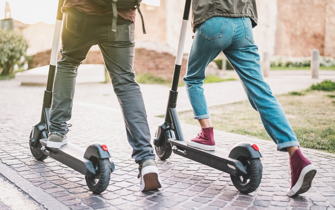 Test Achats calls electric scooters ‘unsafe’, advises against using