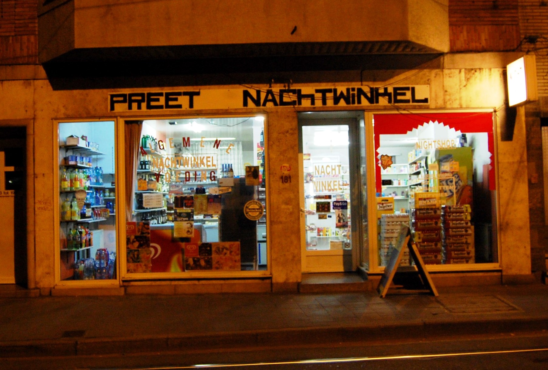 Магазин найт. Night shop. The Antwerp City shop. Night shop in Zug. Night shop America.