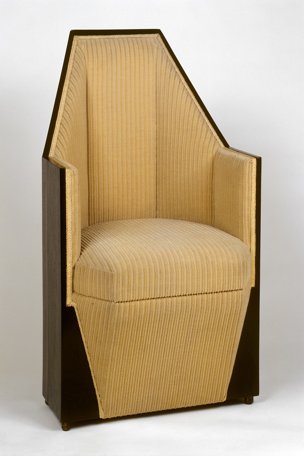 Armchair_for_the_English_Club_at_Prague_City_Hall-1910_1911cJosef_ChocholcThe_Museum_of_Decorative_Arts_in_PraguecFoto_Gabriel_Urbanek-Ondrej_Kocourek