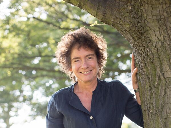 Jeanette_Winterson_copyright_Sam_Churchill_LR_04ffbc082cacb6526200766fa9d023b4