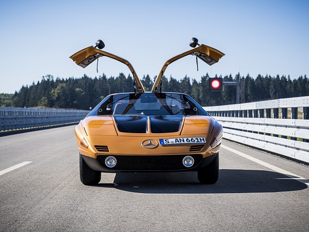 Mercedes (c) Autoworld