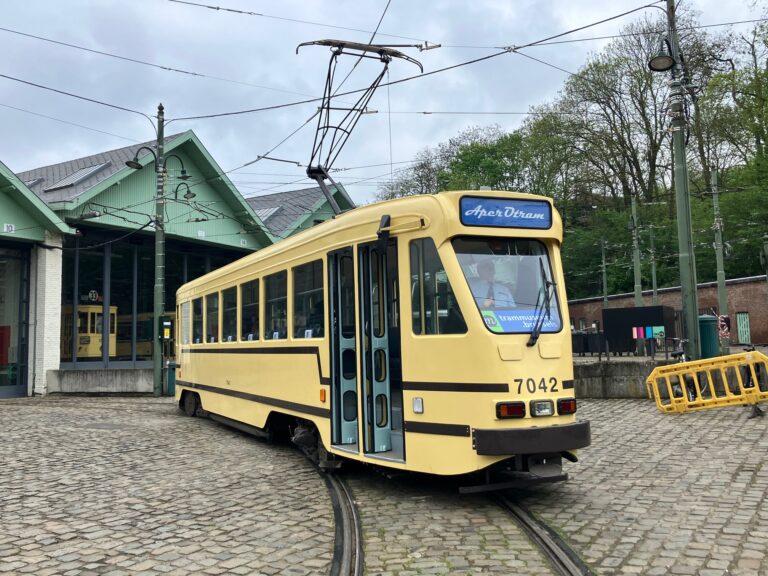 tram