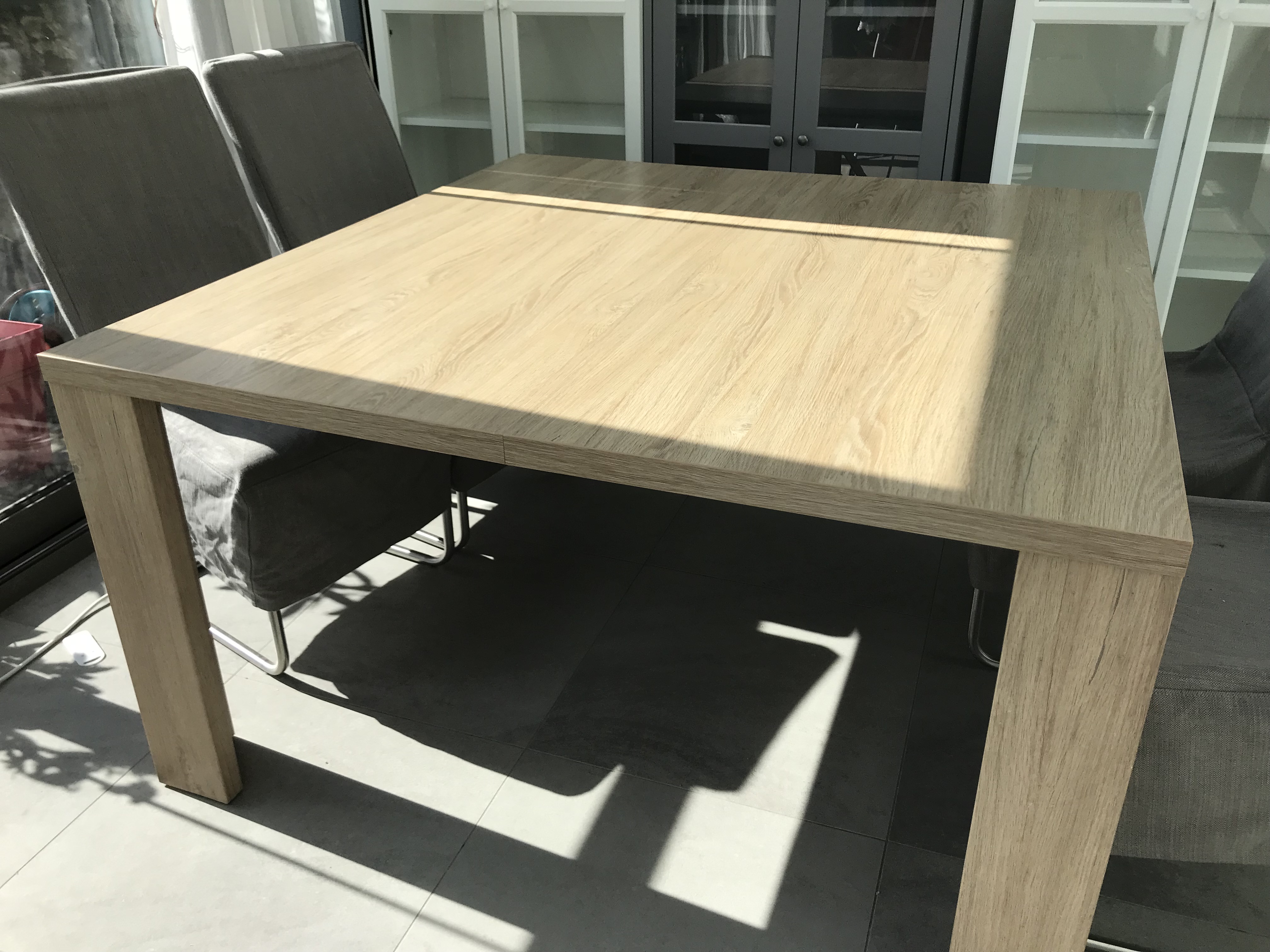 Dining Table for sale | The Bulletin