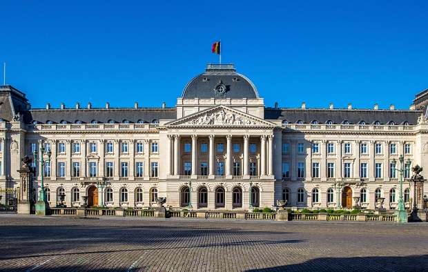 Der Königliche Palast öffnet diesen Sommer nach umfassender Renovierung ...
