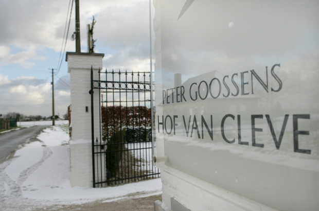 KRUISHOUTEM, BELGIUM: Illustration pictured shows the entrance of restaurant Hof Van Cleve of Chef cook Peter Goossens. (BELGA PHOTO LIEVEN VAN ASSCHE)