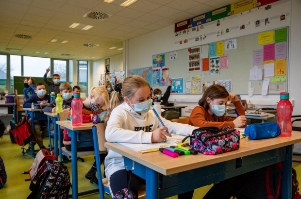 Illustration picture shows children at primary school De Valke in Lichtervelde, Thursday 18 March 2021. (BELGA PHOTO KURT DESPLENTER)