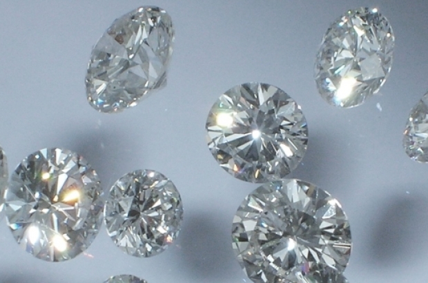 ‘Perfect’ fake diamonds fool traders | The Bulletin