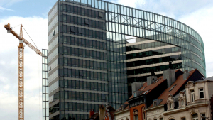 The Charlemagne building in the European quarter of Schuman in Brussels  (BELGA PHOTO HERWIG VERGULT)